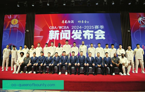 山西男篮正手抽击制胜，全场欢呼震动球馆